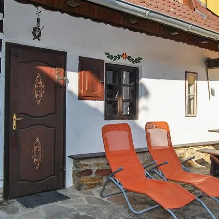 Utulna V Blizkosti Znojma, Velmi Klidne Prostredi Nemcicky (Znojmo)