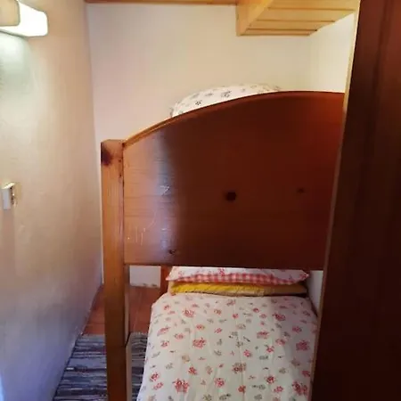 útulná V Blízkosti Znojma, Velmi Klidné Prostředí Nemcicky (Znojmo)
